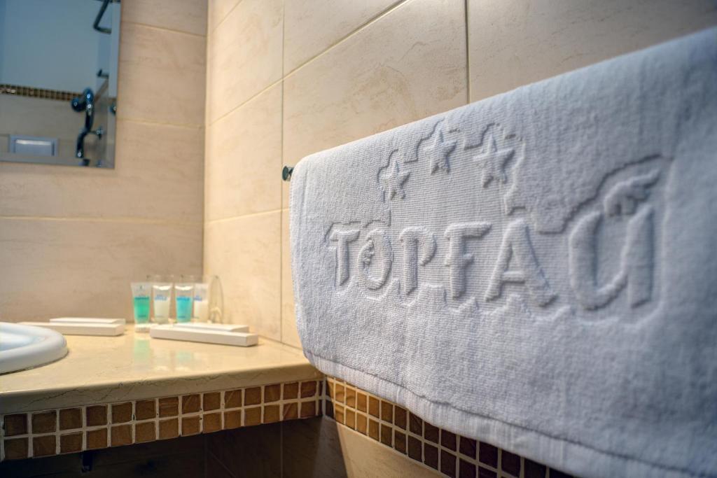 Torgay Hotel Астана Стая снимка